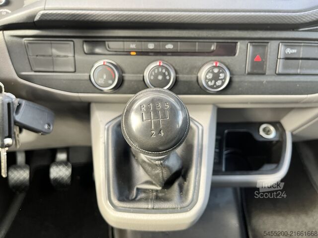 Passasjerbuss Volkswagen Transporter Kombi 2.0 TDI L1H1 Comfortline 9-pe...