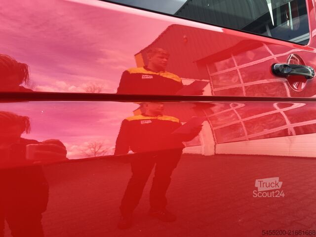 Matkustajabussi VW Transporter Kombi 2.0 TDI L1H1 Comfortline 1399...