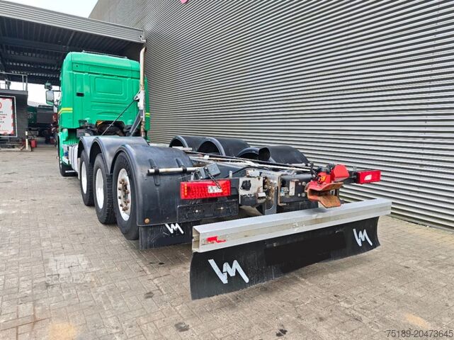 Châssis avec cabine Scania R580 8x4 Tridem Euro 6