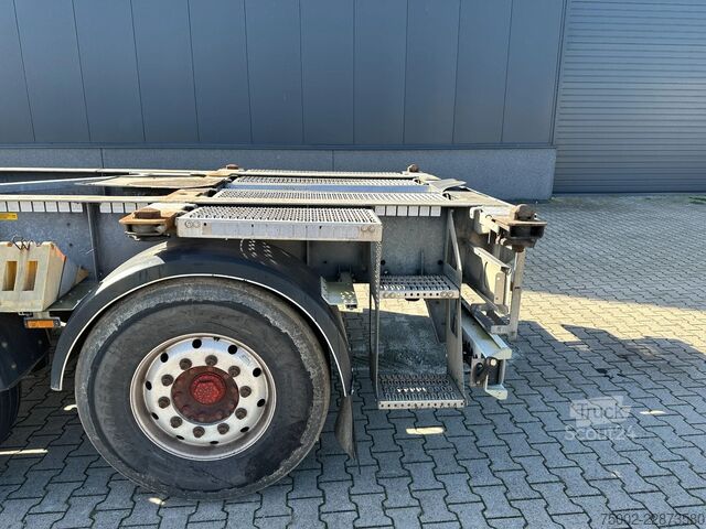 Konteinerių vežimas Van Hool 3-ASSIGE OPLEGGER 20FT/30FT ADR CHASSIS / galva...