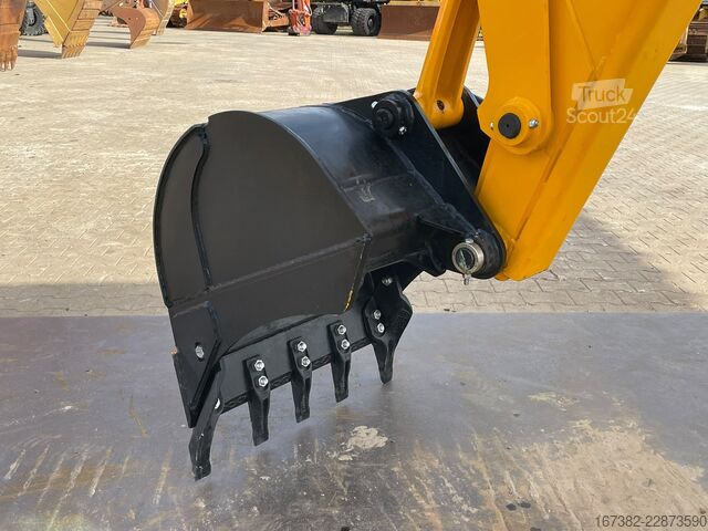 Ekskavatoriaus ir krautuvo derinys JCB 3DX 4WD hammerlines