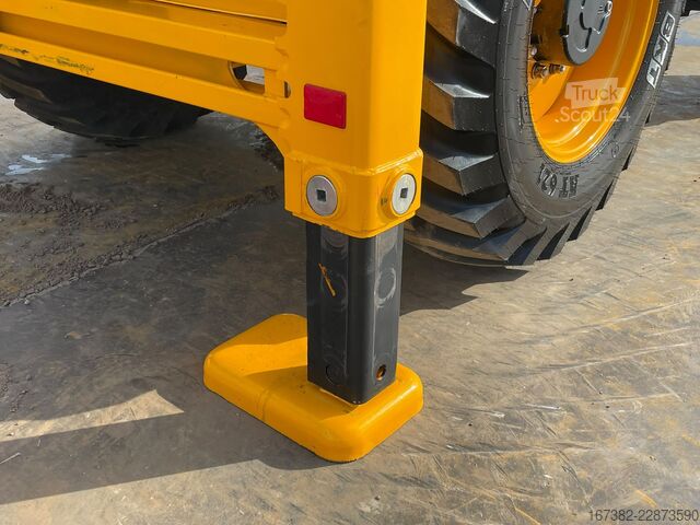 Ekskavatoriaus ir krautuvo derinys JCB 3DX 4WD hammerlines