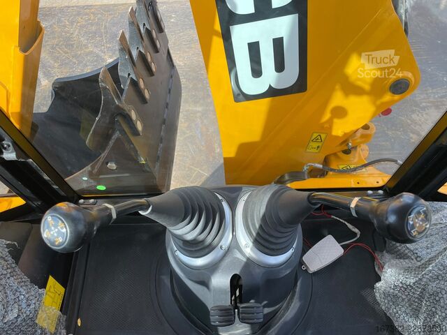 Ekskavatoriaus ir krautuvo derinys JCB 3DX 4WD hammerlines