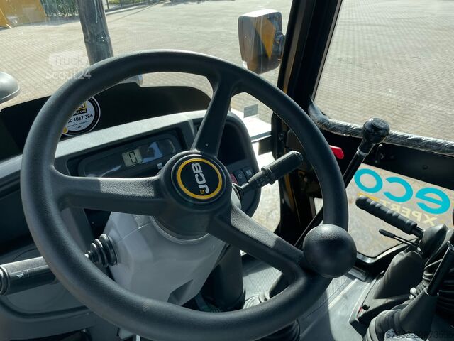 Ekskavatoriaus ir krautuvo derinys JCB 3DX 4WD hammerlines
