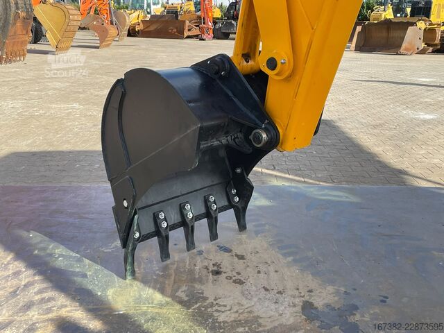Ekskavatoriaus ir krautuvo derinys JCB 3DX 4WD hammerlines