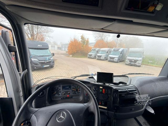 Veewagen MERCEDES-BENZ ATEGO 1324 6 Pferde Wohnung