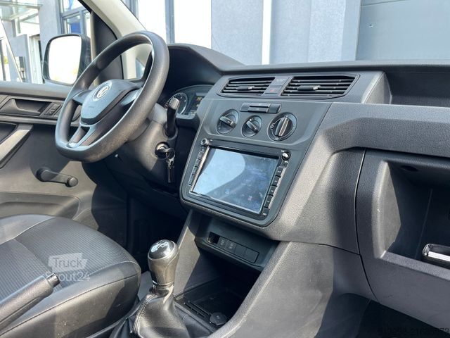 Minibús VW CADDY 2.0 TDI TEMPOMAT AHK NAVI EURO 6