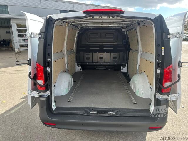 Skåpbil Mercedes-Benz Vito 116 CDI Kasten  Lang 9Gtr MBUX SHZ RfKam 3S