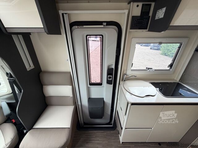 Semi-integrated camper MILLER Toronto - Ford