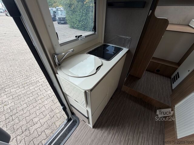 Semi-integrated camper MILLER Toronto - Ford