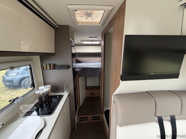 Semi-integrated camper MILLER Alaska
