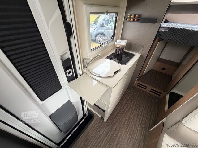 Semi-integrated camper MILLER Alaska