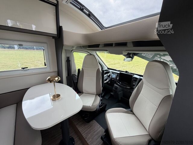 Semi-integrated camper MILLER Alaska