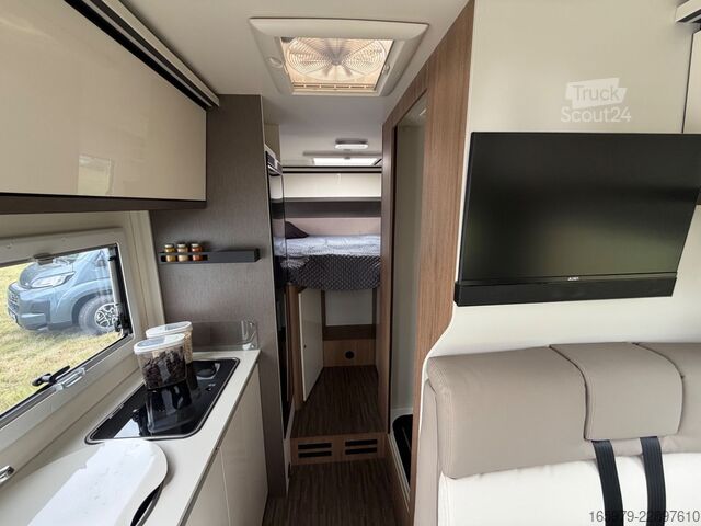 Semi-integrated camper MILLER Alaska