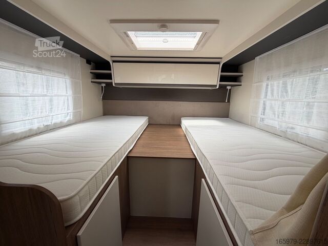 Semi-integrated camper MILLER Toronto - Ford