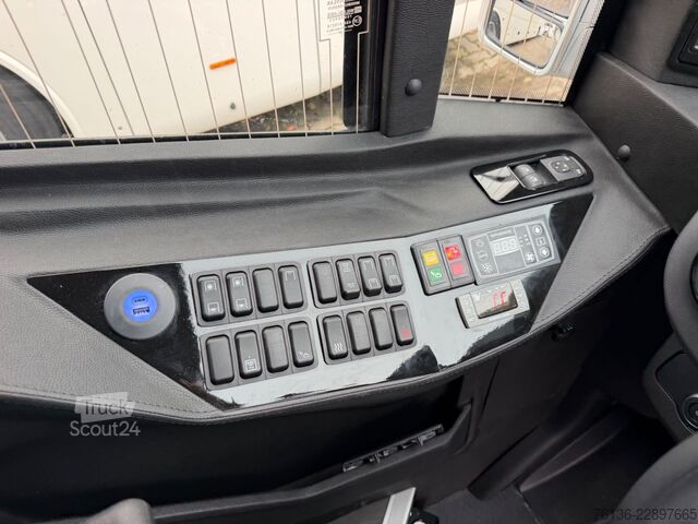 Minibuss MERCEDES-BENZ Sprinter 519 CDI 31 Sitzplätze VIP Kofferraum