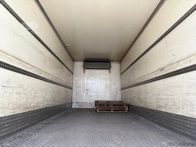 Refrigerated/freezer transport Scania P 230, frigo, RHD, manual, THermoking T 1000 R 50