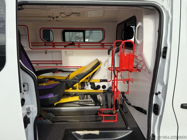 Ambulancia Renault trafic 1.6dci ambulance ziekenwagen