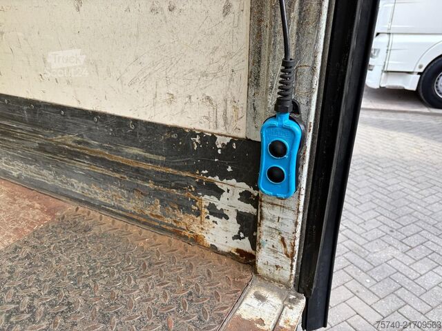 Maleta Iveco 120E 210 + LOADLIFT