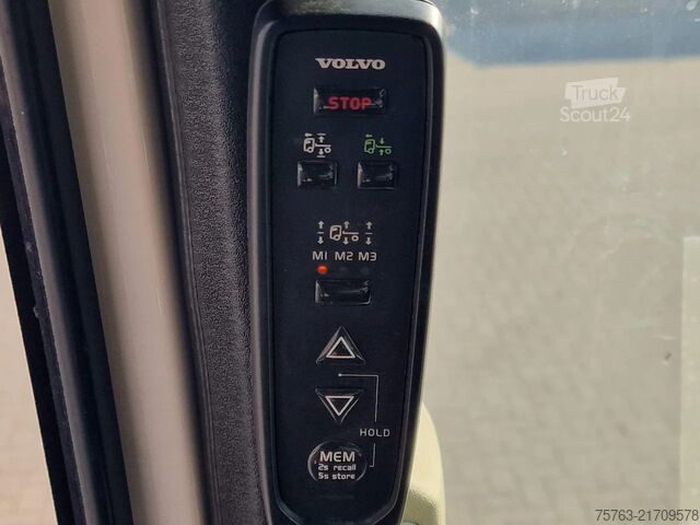 Volume SCM Volvo FH 13.500 Globetrotter XL 4x2 - Low deck - I Sa...