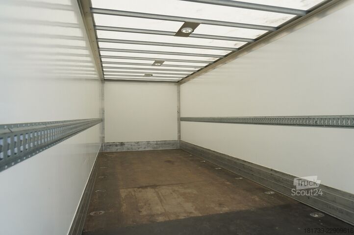 Beholder DAF LF 12.210 18-pallet container with tail