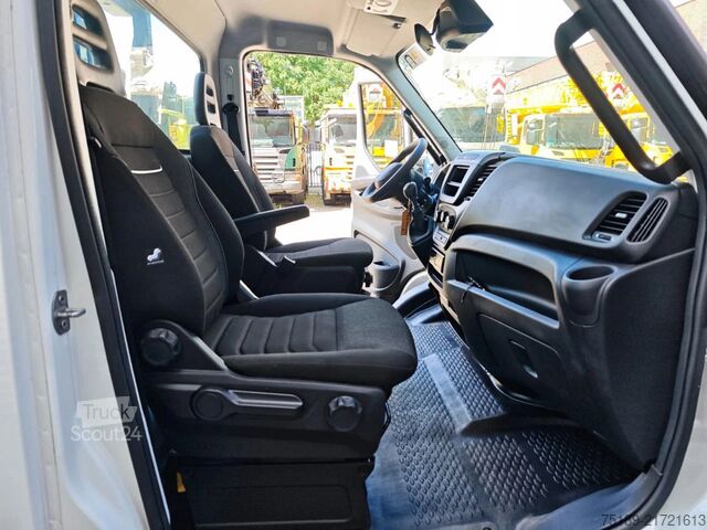 Autokrāna kravas automašīna Iveco Daily 65C16 Klaas Amak 60 HA