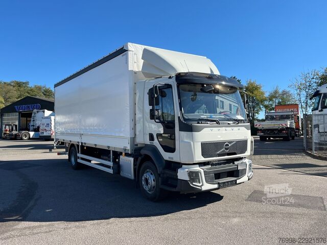 Flaklastbil med kapell VOLVO FL16.280 mit Junge Schiebeplane