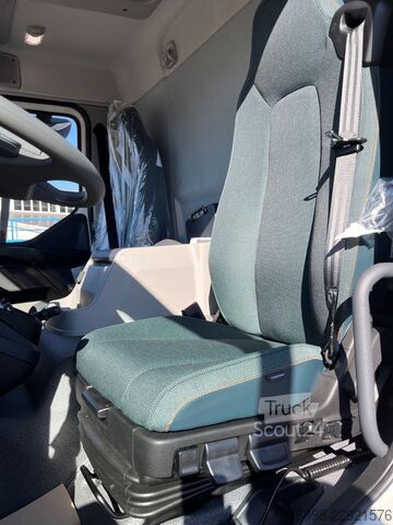 Flaklastbil med kapell VOLVO FL16.280 mit Junge Schiebeplane