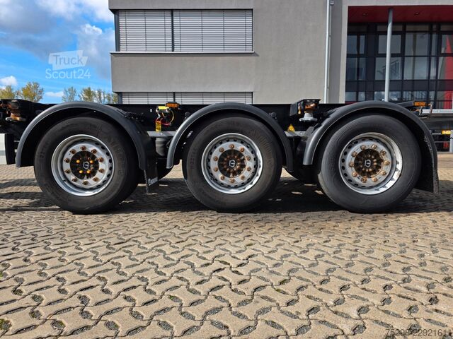 Návěs s výměnnou nástavbou KRONE SD | Teleskop | 11.035-12.640mm