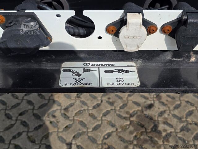 Návěs s výměnnou nástavbou KRONE SD | Teleskop | 11.035-12.640mm