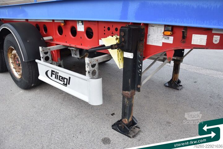 Vaihtolava-puoliperävaunu FLIEGL Containerchassis light + Singamas Tank SAF