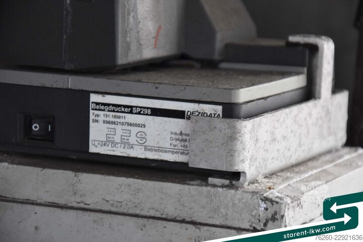 Vaihtolava-puoliperävaunu FLIEGL Containerchassis light + Singamas Tank SAF
