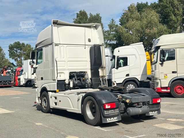 Vakio vetoauto DAF XF480FT SSC Schubbodenhydraulik Alcoa Retarder