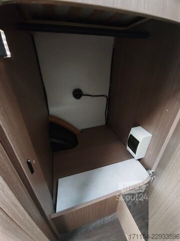 Daļēji integrēta kemperis CARADO T448