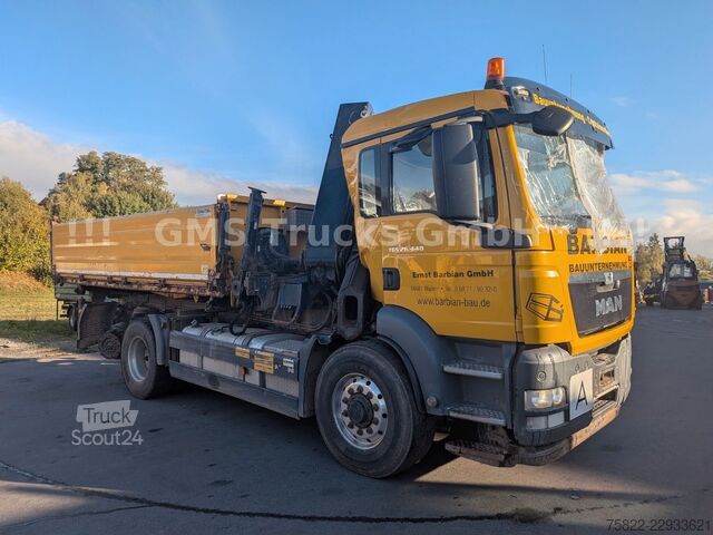 Kippiauto MAN TGS 26.440 / 6X4 / Manual / Hiab Kran 288