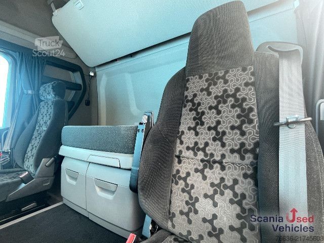 Tractor estándar Scania R 460 A4x2NA DIFF-L RETARDER P-AIRCO VECTO 3 ACC