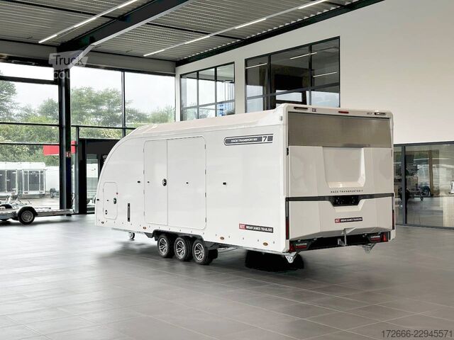 Automobilių gabenimo furgonas Brian James Trailers RACE TRANSPORTER 7 | 397-6023-35-3-10-W | TRIDEM | ZUSATZRAMPEN 600X235X199CM 3500KG GESCHLOSSENER AUTOTRAILER | WEISS