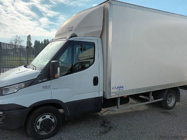 Furgone chiuso IVECO 35C16