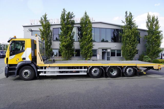 Lastebilkran Iveco Stralis 420 8x2 / Fiault tow truck body