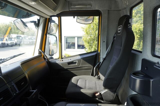 Lastebilkran Iveco Stralis 420 8x2 / Fiault tow truck body