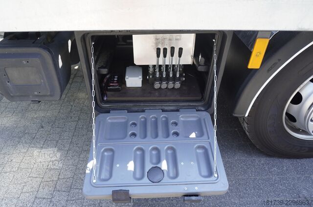 Autonosturi Mercedes-Benz Actros 2540 6×2 / 90 tho. km! / NEW body