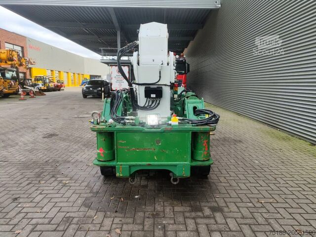 Κινητός γερανός Unic URW 706 CDE