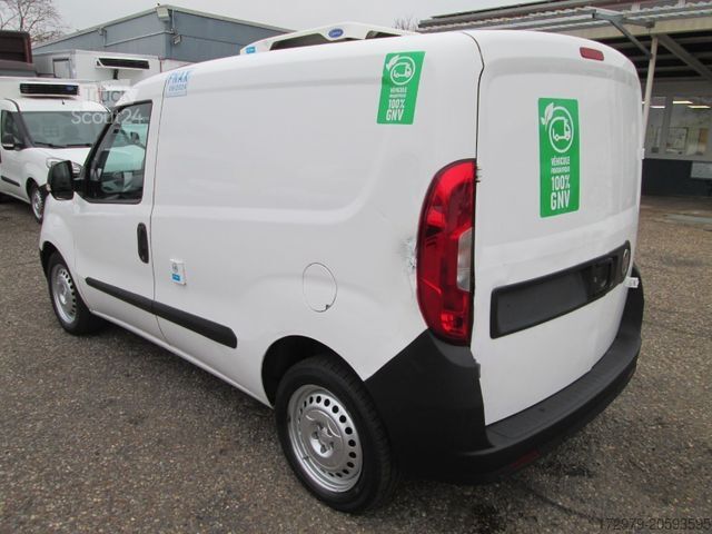 Šaldytuvo kėbulo furgonas FIAT Doblo CNG *Carrier-Kühlwagen*Euro6*