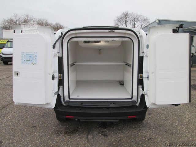 Fourgon isotherme frigorifique FIAT Doblo CNG *Carrier-Kühlwagen*Euro6*