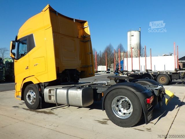 Standardowy ciągnik siodłowy DAF XG+ 530 Skylight/Intarder/Hydr./PTO/Alcoa/257tkm