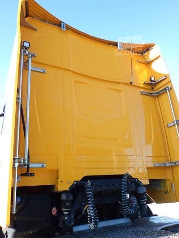 Standardowy ciągnik siodłowy DAF XG+ 530 Skylight/Intarder/Hydr./PTO/Alcoa/257tkm