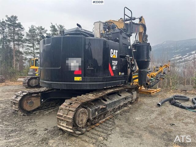 Bandgrävare CAT 325FLCR