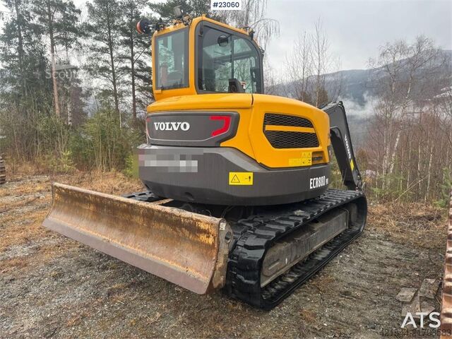 ķēžu ekskavators Volvo ECR88D tracked excavator with tilt and bucket. Onl