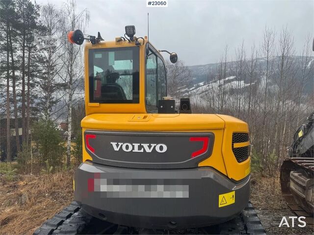 ķēžu ekskavators Volvo ECR88D tracked excavator with tilt and bucket. Onl