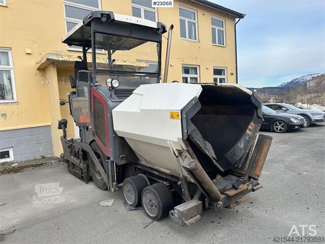 Paver Dynapac SD1800W asphalt paver